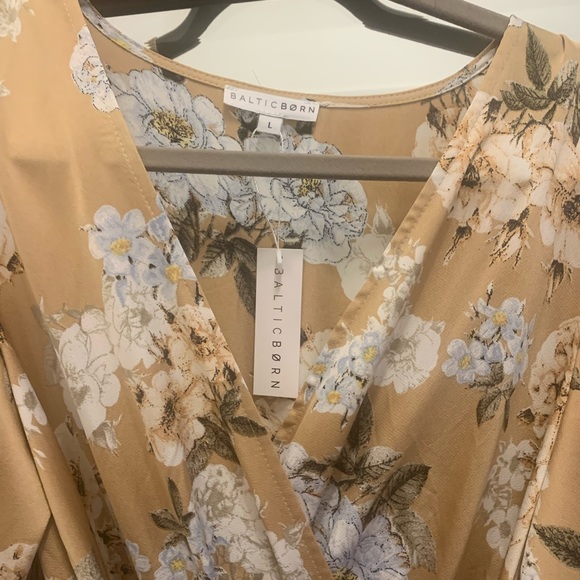 Baltic Born - Sicity Taupe Floral Satin Maxi - Picture 3 of 4